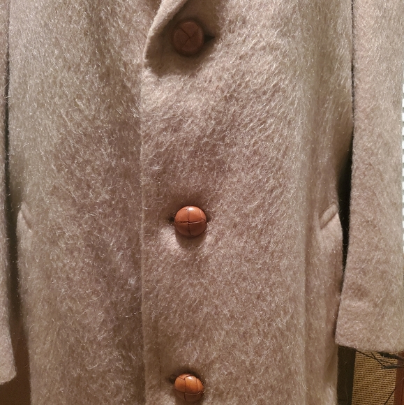 VINTAGE LONG COAT IN A VERY LIGHT PINK SIZE L/XL - Picture 2 of 8